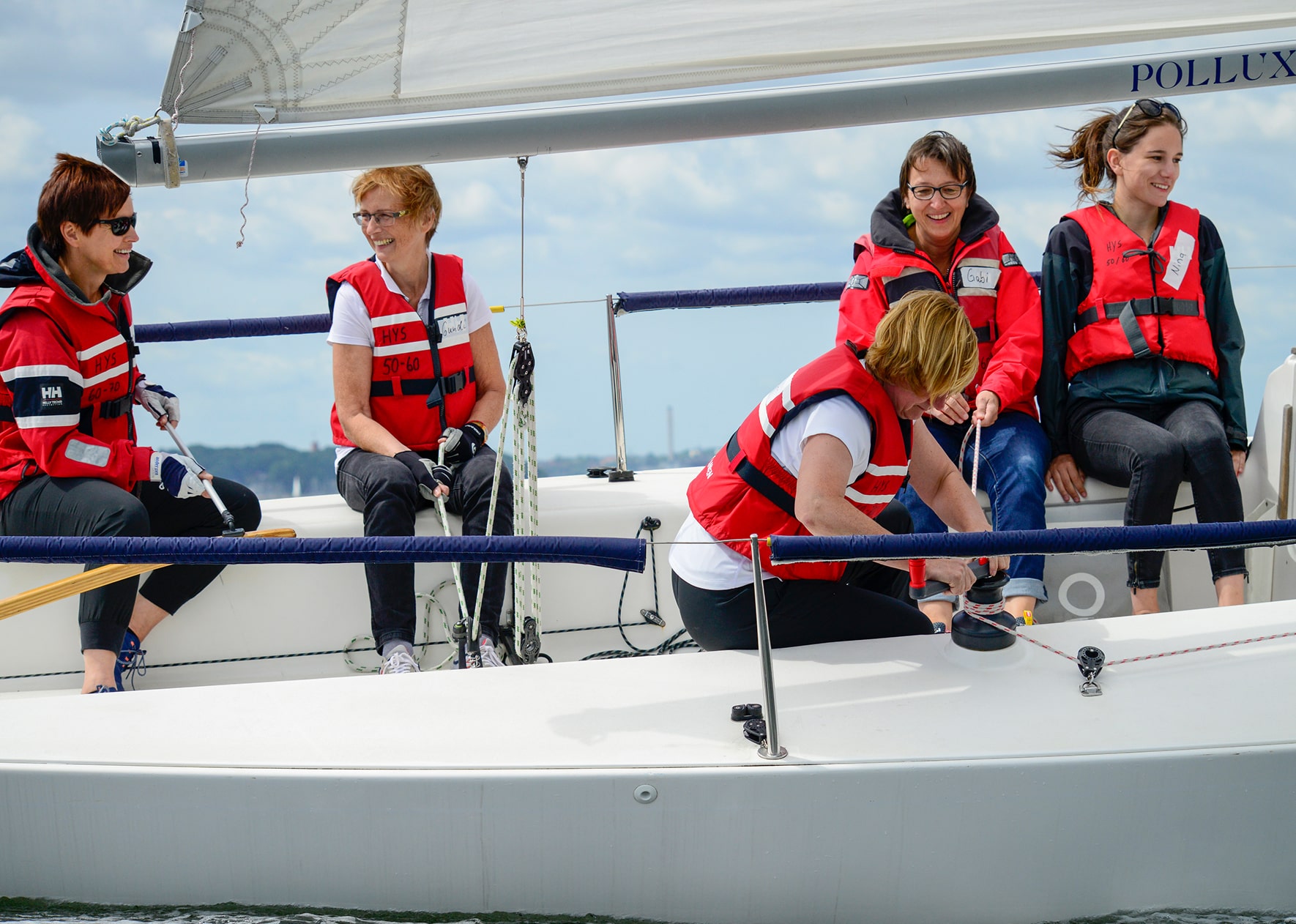 ladys sailing-frauen crew-einsteiger segeln-j80-spaß am segeln ladys sailing-frauen crew-einsteiger segeln-j80-spaß am segeln