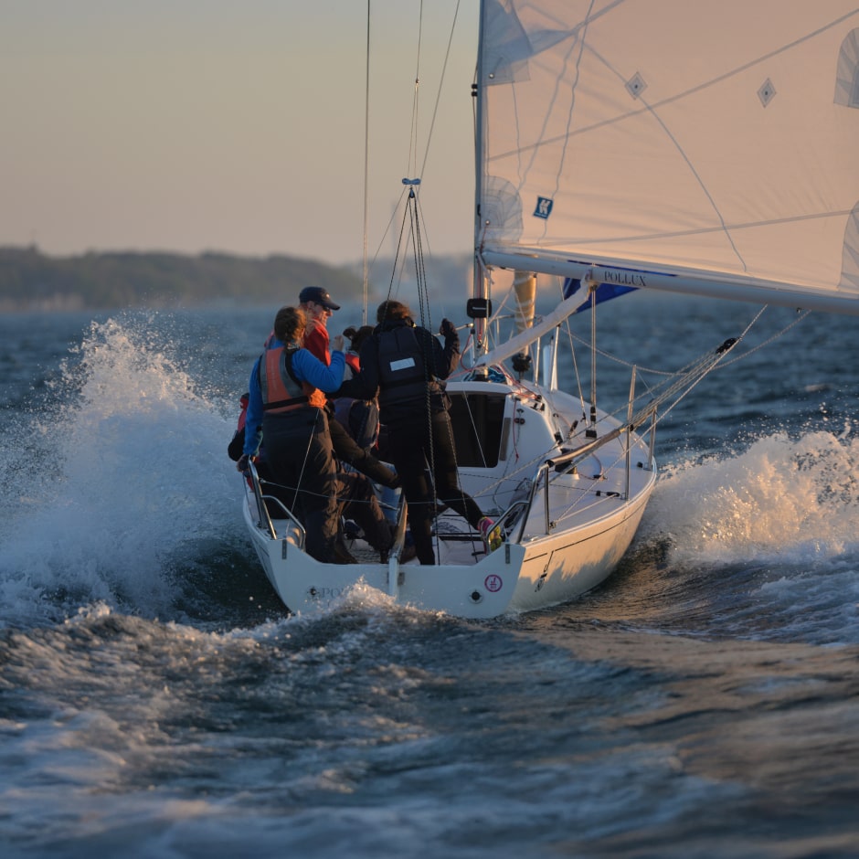 dhh-fortgeschritten-segelkurse-min