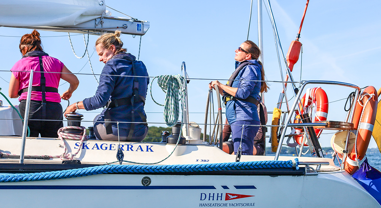 segeltoern-frauen-dhh segeltoern-frauen-dhh
